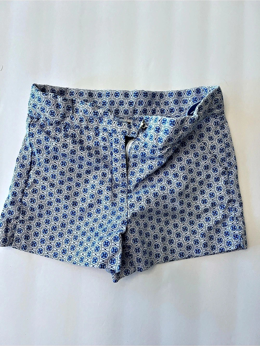 Janie and Jack Floral High Shorts in Blue & White Size 3T Like New